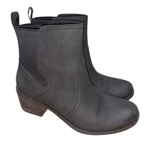 TEVA Anaya Black Leather Chelsea Boots    Size: US 10